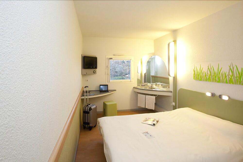 Ibis Budget Carcassonne La Cite Buitenkant foto