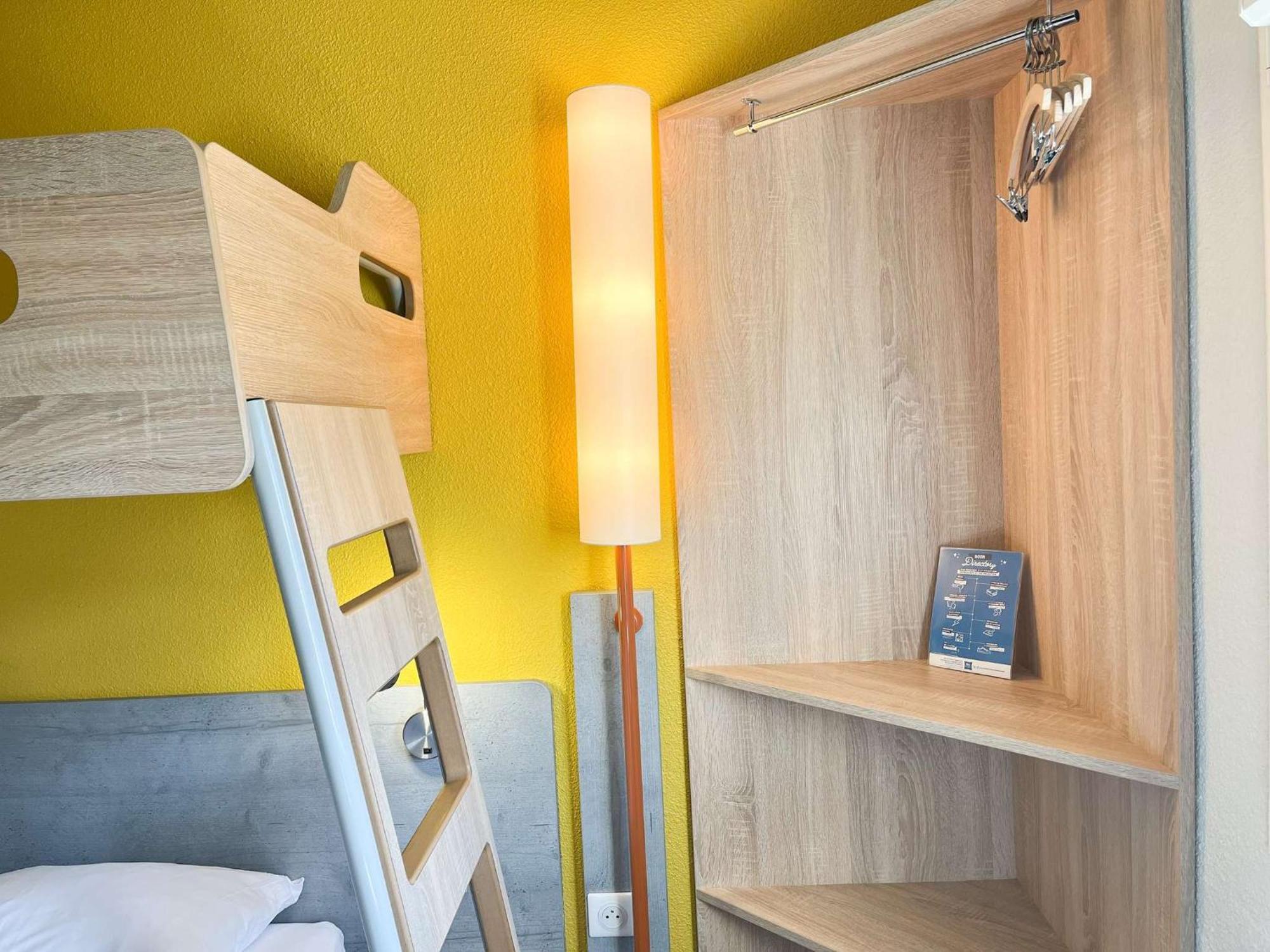 Ibis Budget Carcassonne La Cite Buitenkant foto