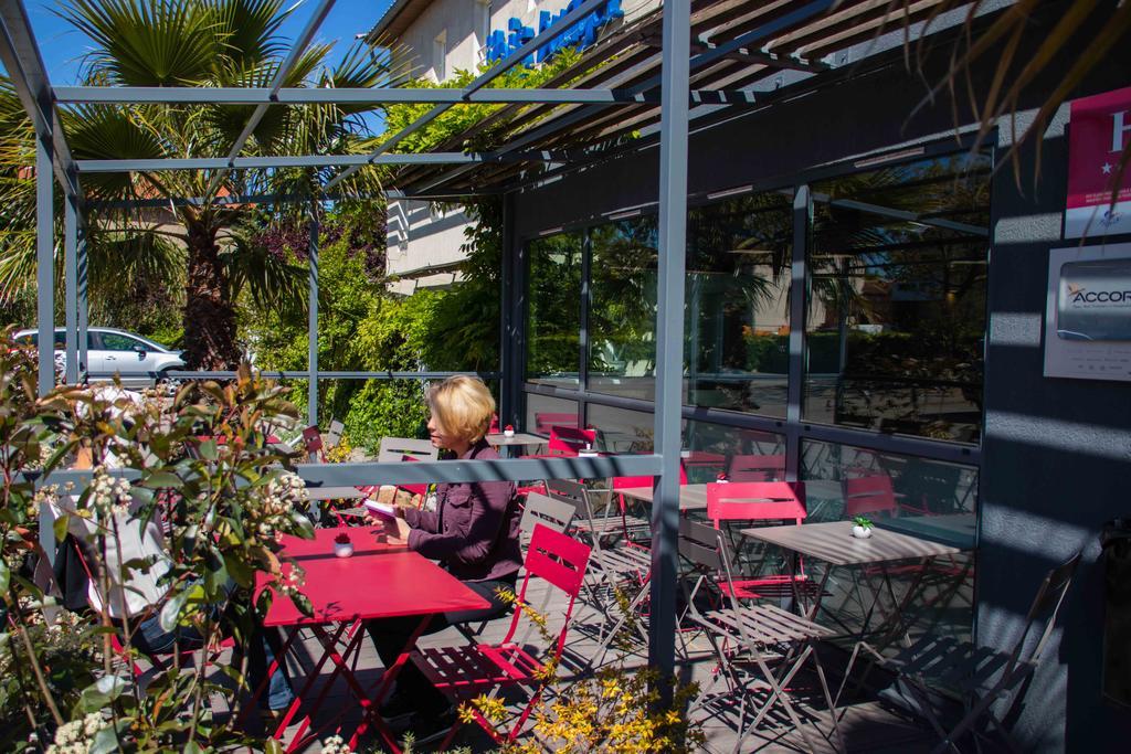 Ibis Budget Carcassonne La Cite Buitenkant foto