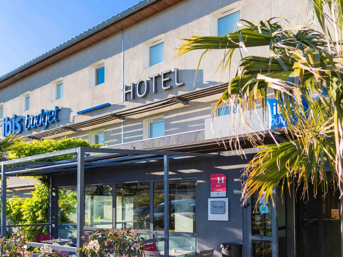 Ibis Budget Carcassonne La Cite Buitenkant foto